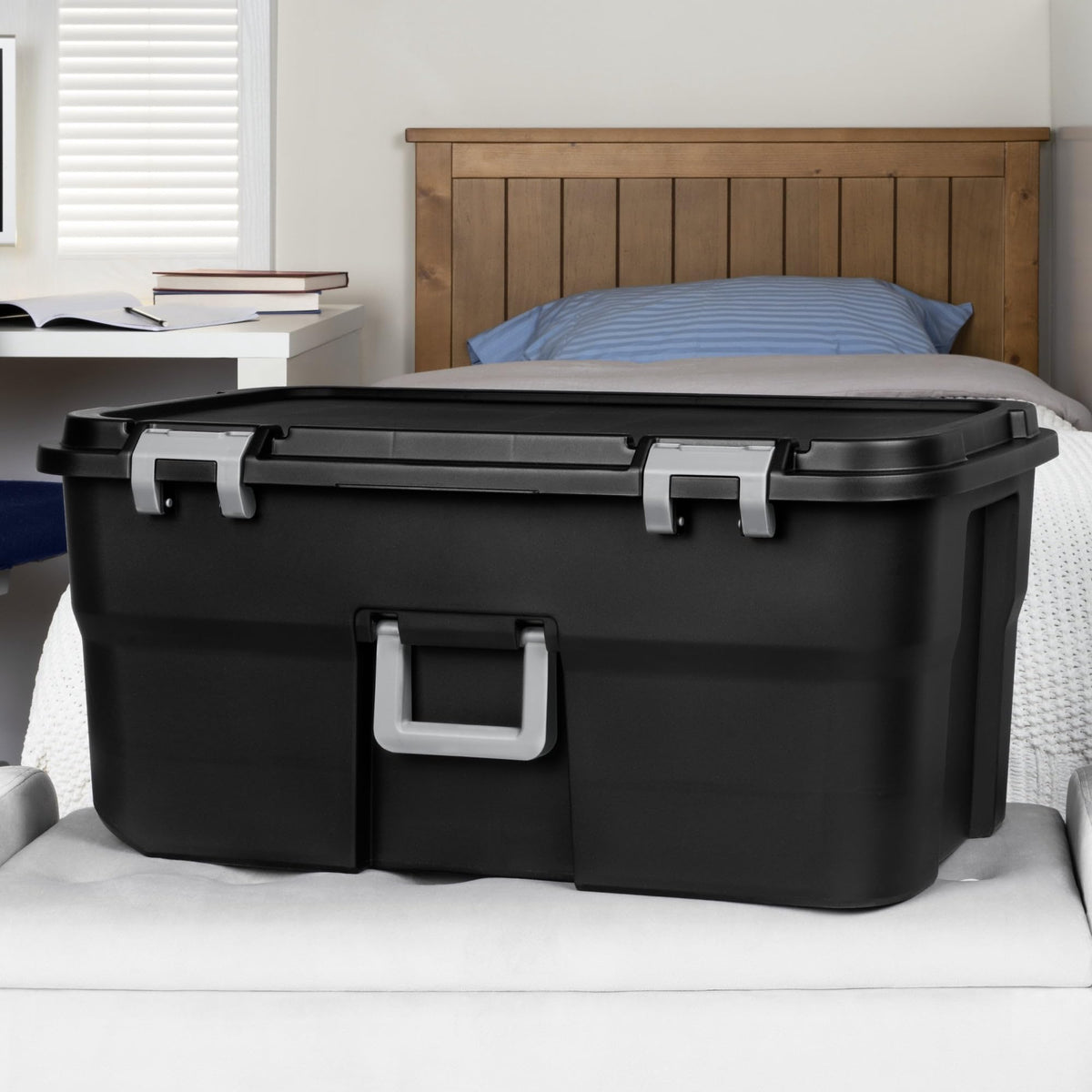 22 Gallon Black Wheeled Plastic Storage Trunk with Lockable Lid O762